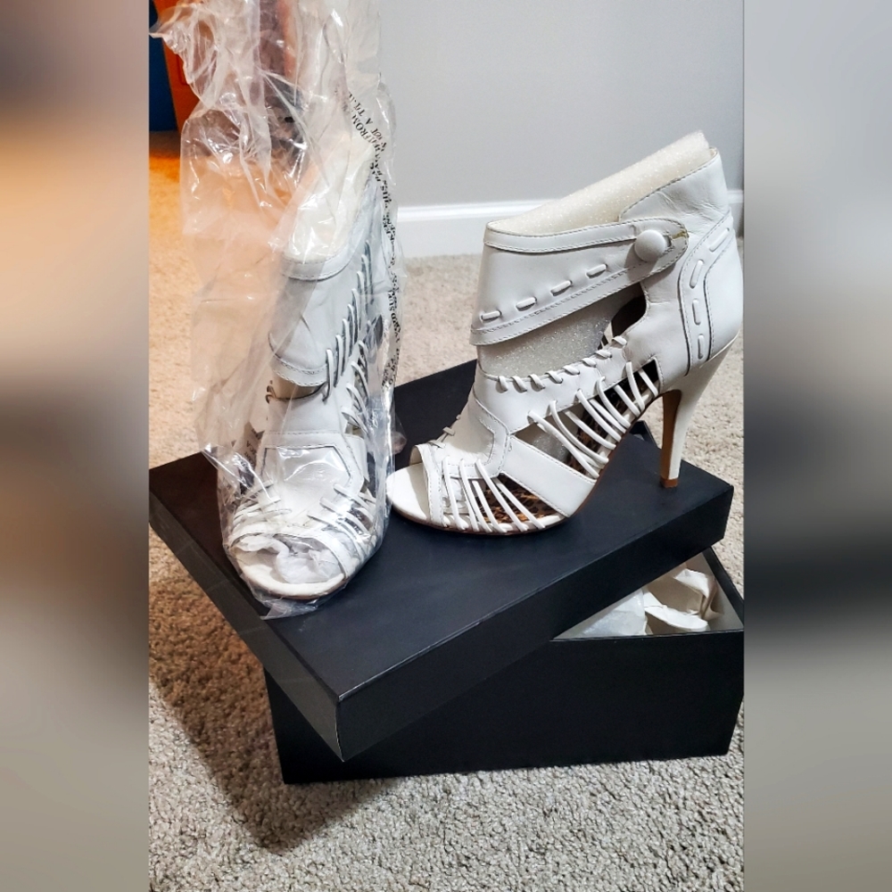 CL Elise Heels